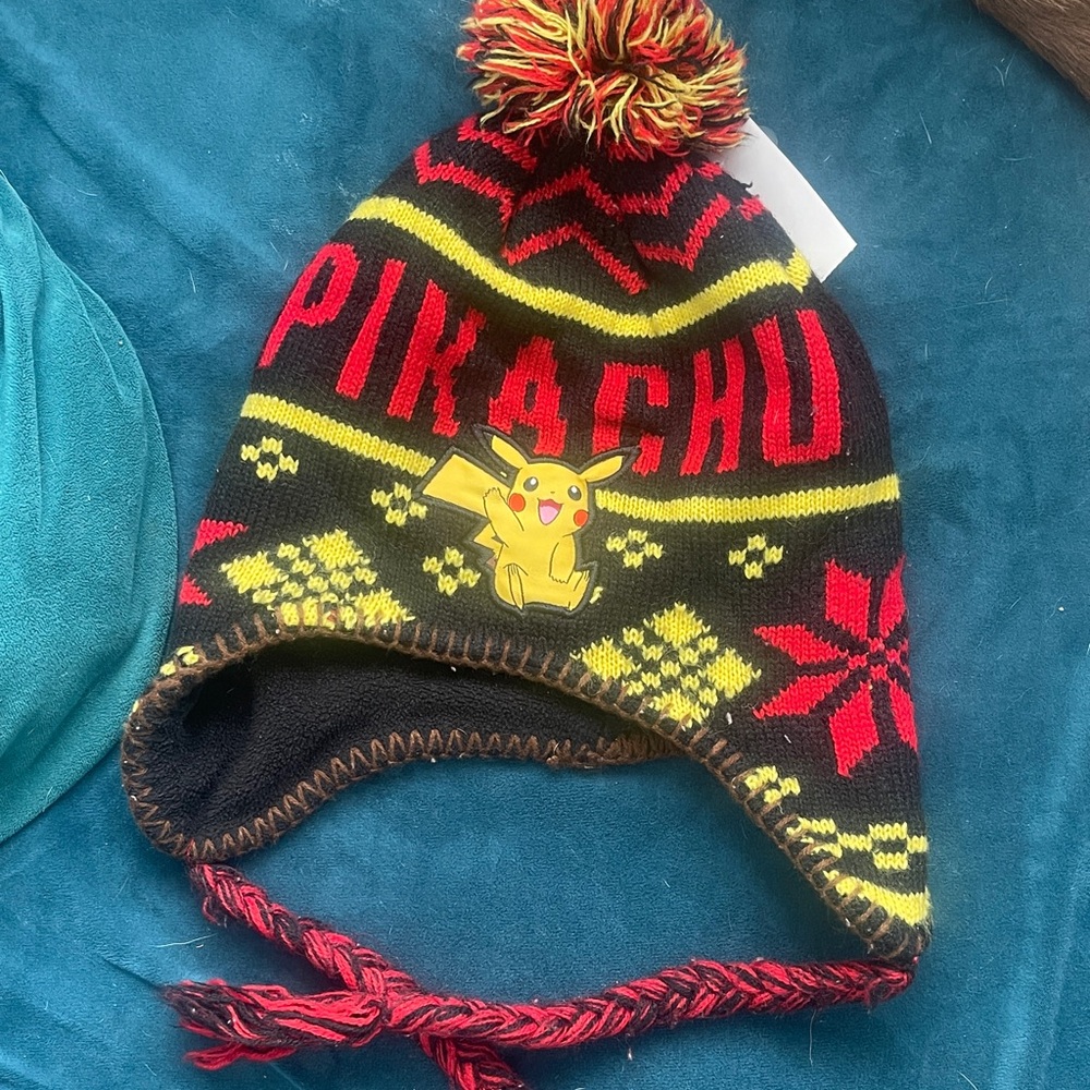 Pokémon Pikachu Winter beanie with pom-pom like new
